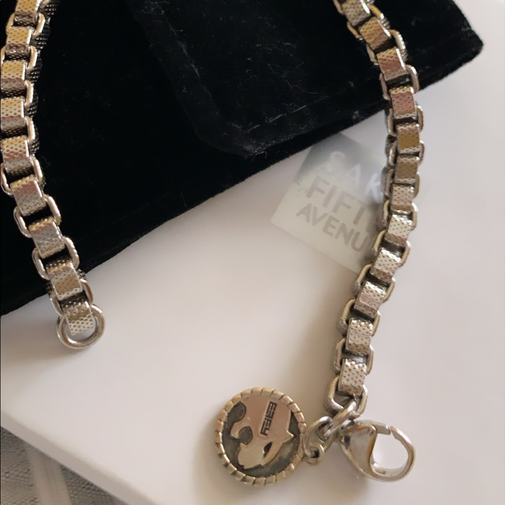 Bracelet